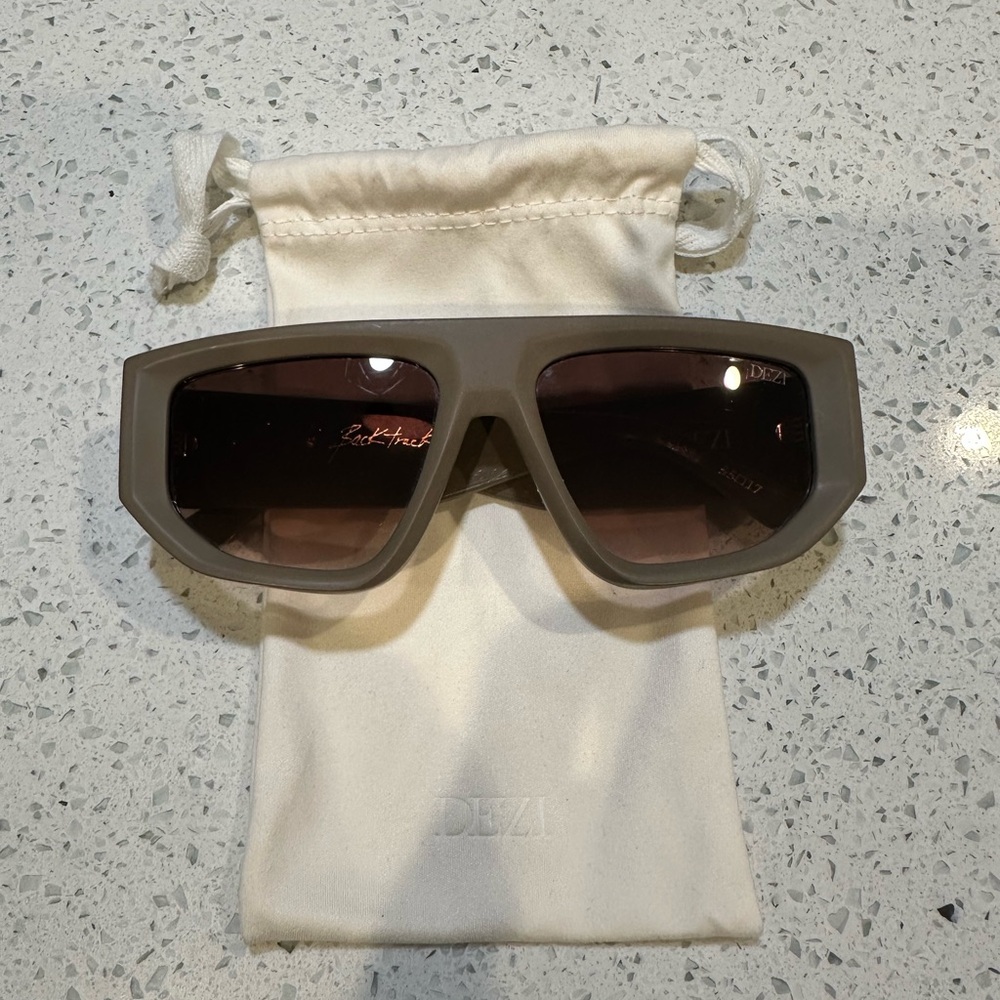 Dezi Gray Sunglasses